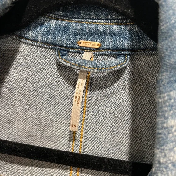 Free People Moonchild denim shirt jacket sz x small - Picture 4 of 8